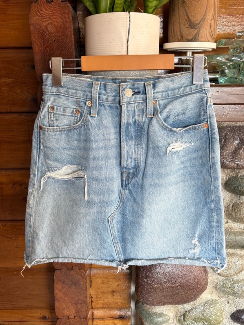 Levi’s Premium Big E Deconstructed Distressed Denim Mini Skirt 25